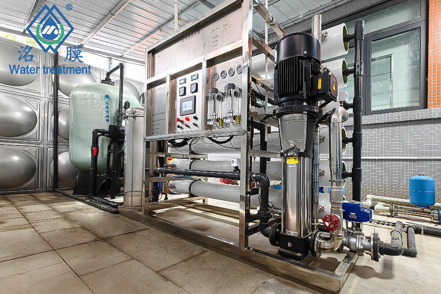 四川省綿陽(yáng)市梓潼縣 12噸反滲透設(shè)備